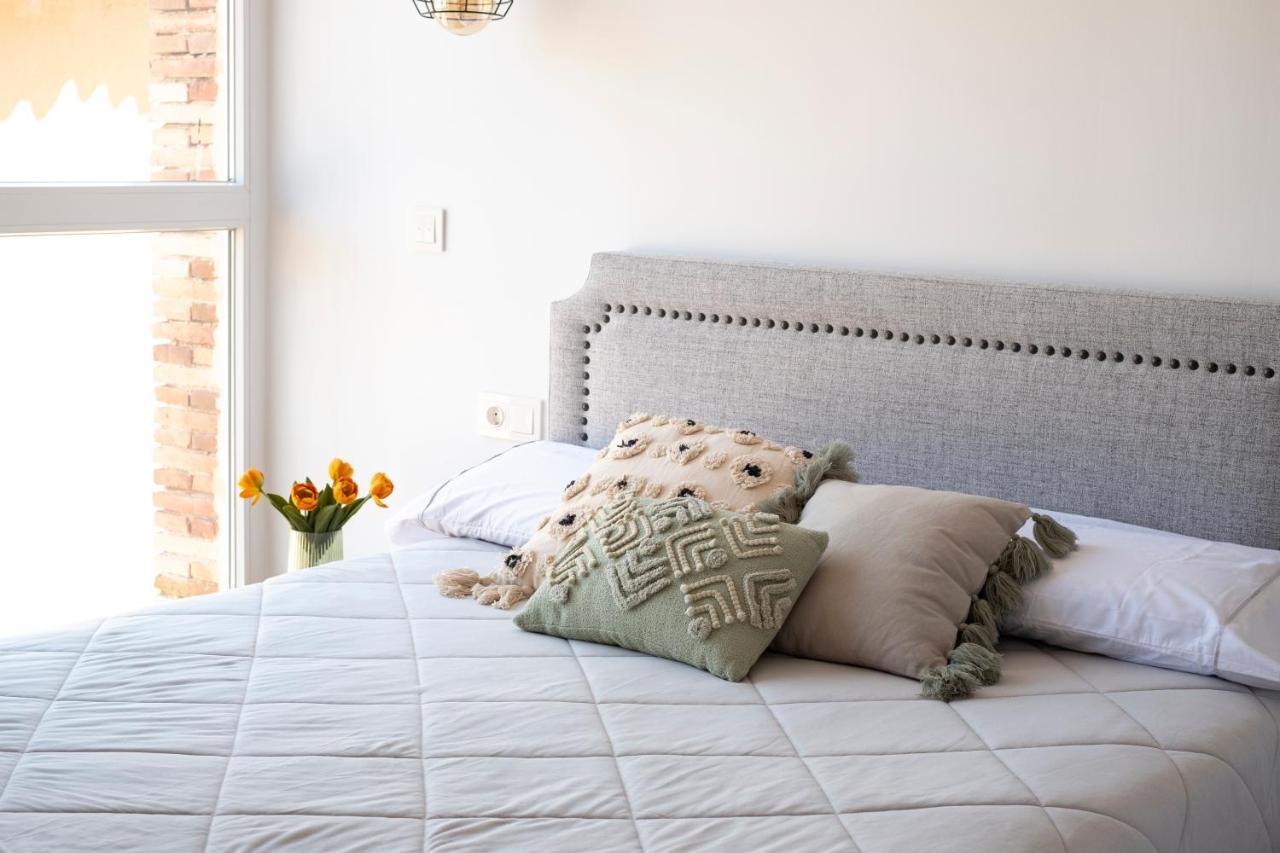 Apartamentos Bocairenthomes, En Pleno Centro De Bocairent, Con Pequena Piscina Y Parking Privado ภายนอก รูปภาพ