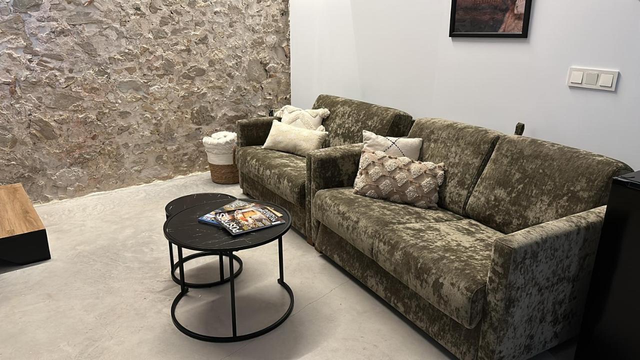 Apartamentos Bocairenthomes, En Pleno Centro De Bocairent, Con Pequena Piscina Y Parking Privado ภายนอก รูปภาพ
